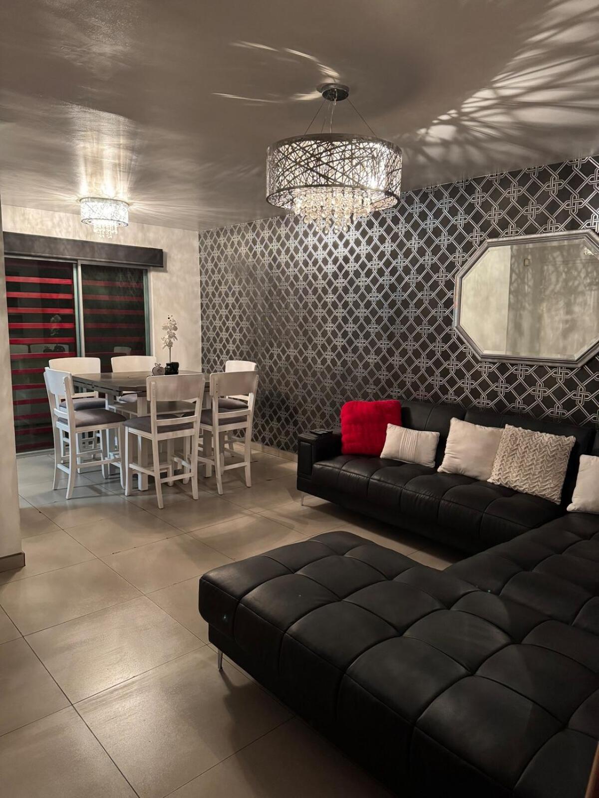 Casa Moderna Y Elegante En El Corazon De Ensenada! Ensenada
